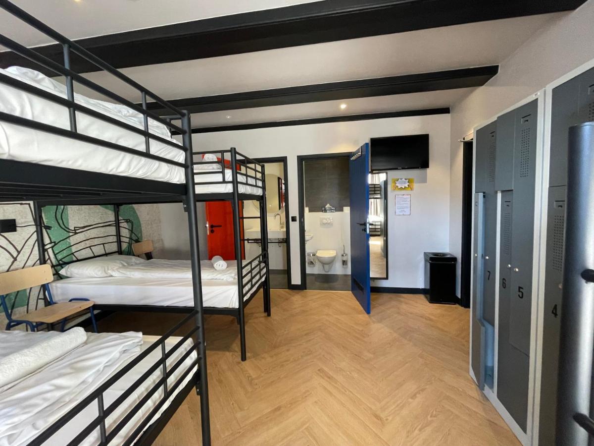 Bed in 8-Bed Mixed Dormitory Room,1329197612:JPEG